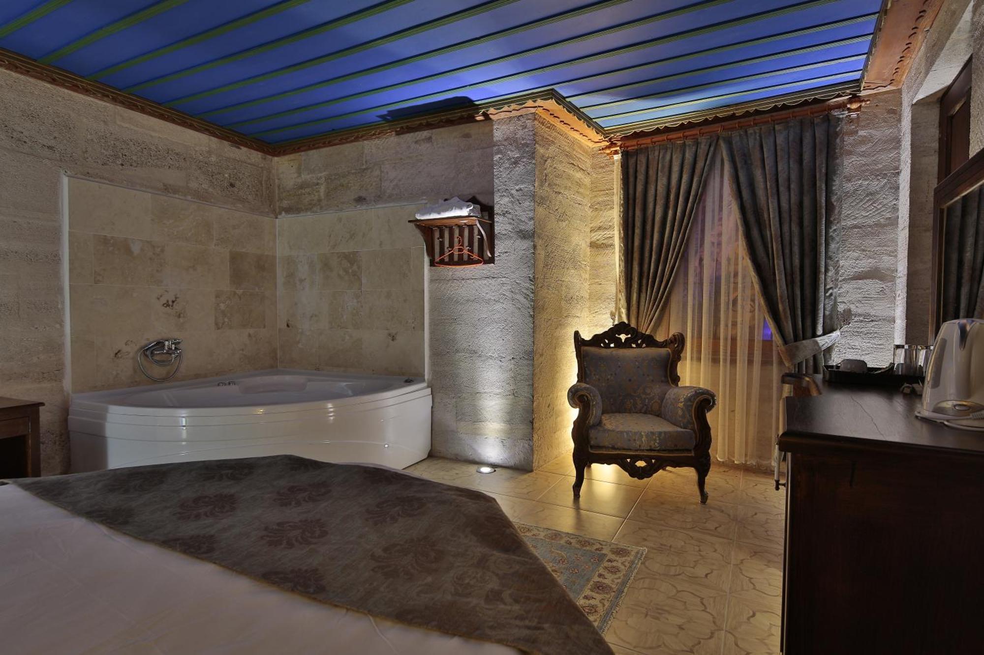 Hermes Cave Hotel Ючхисар Екстериор снимка