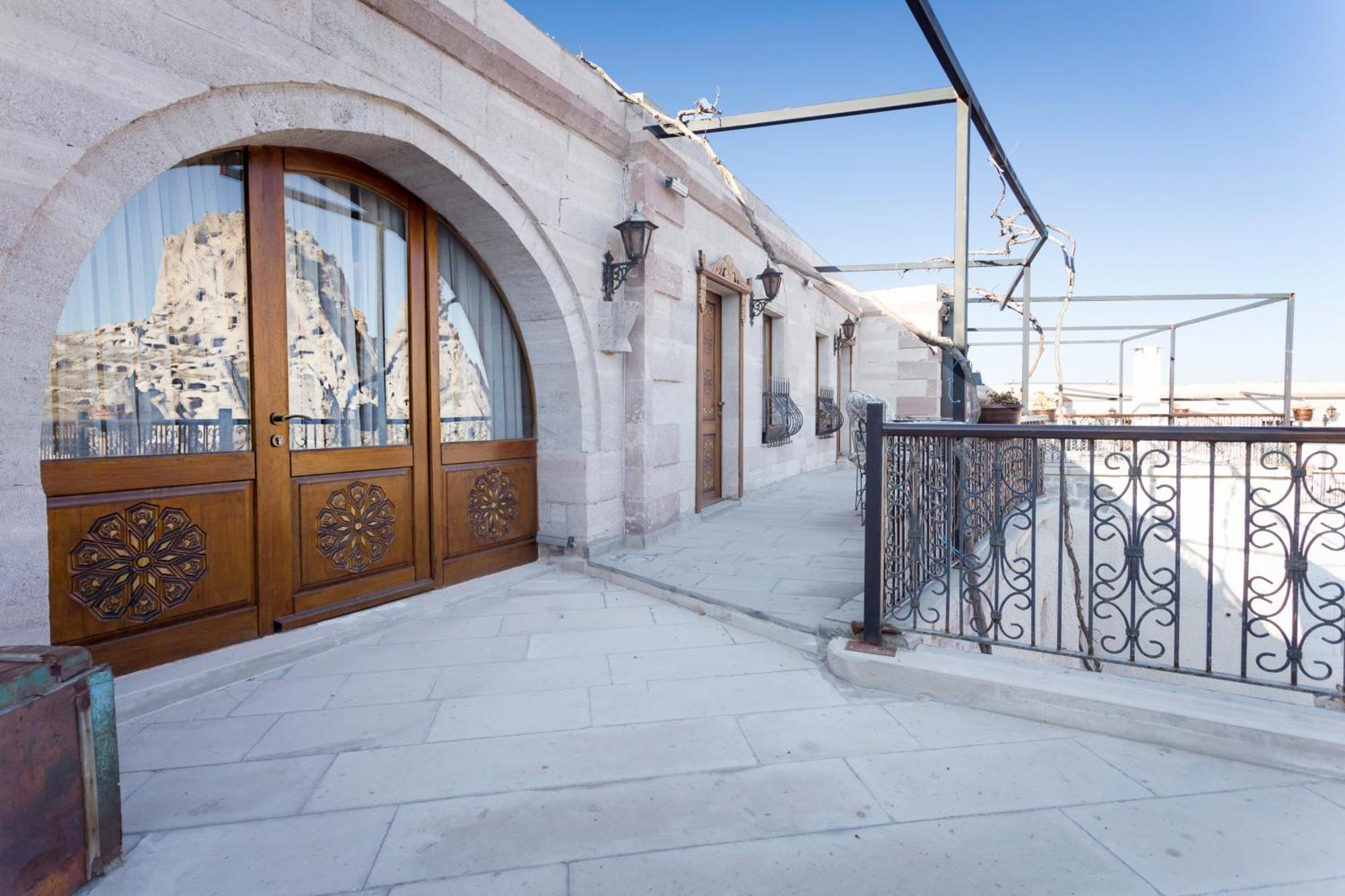 Hermes Cave Hotel Ючхисар Екстериор снимка