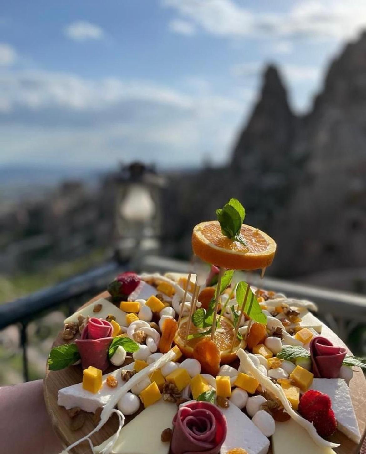 Hermes Cave Hotel Ючхисар Екстериор снимка
