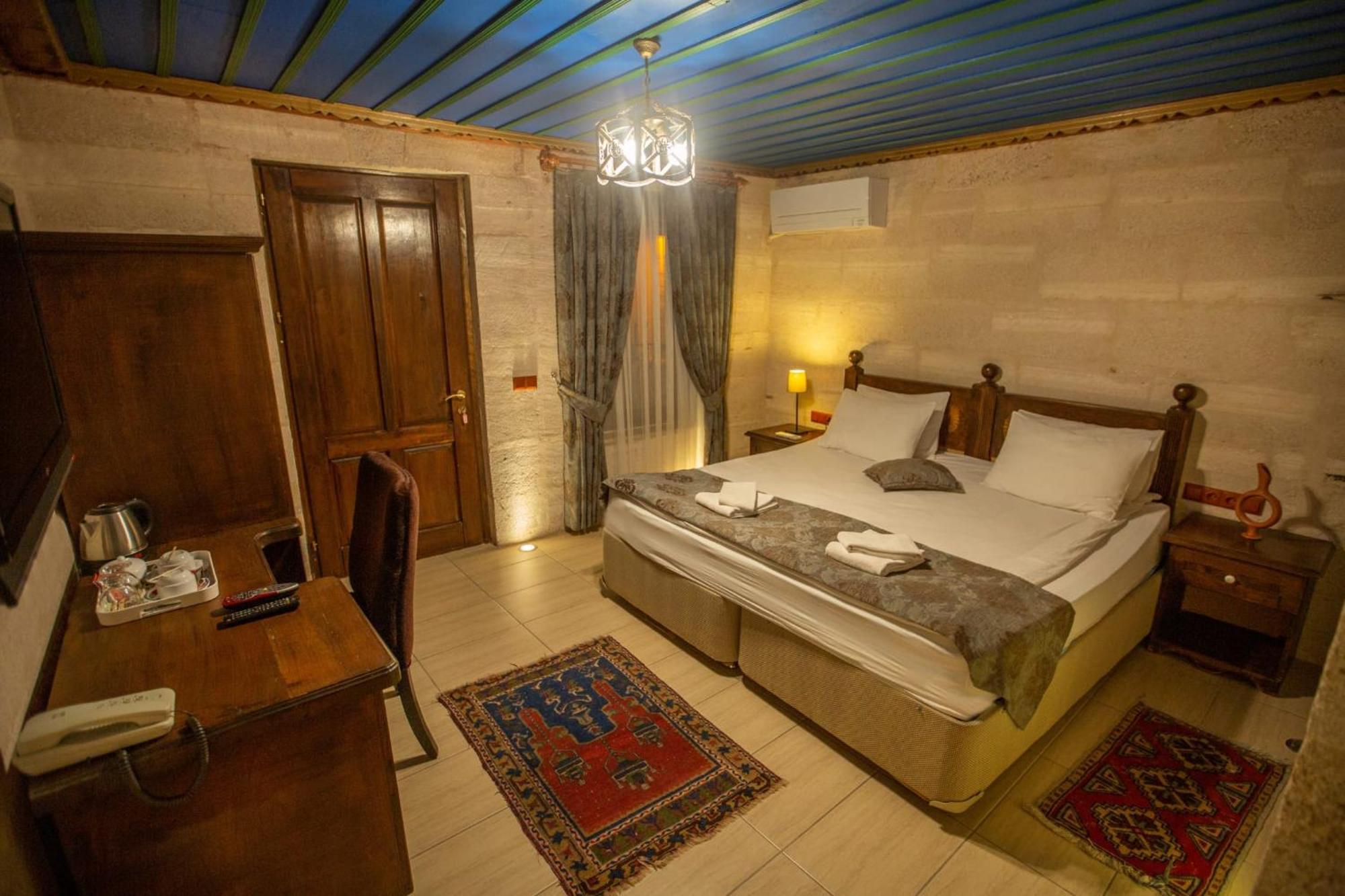Hermes Cave Hotel Ючхисар Екстериор снимка