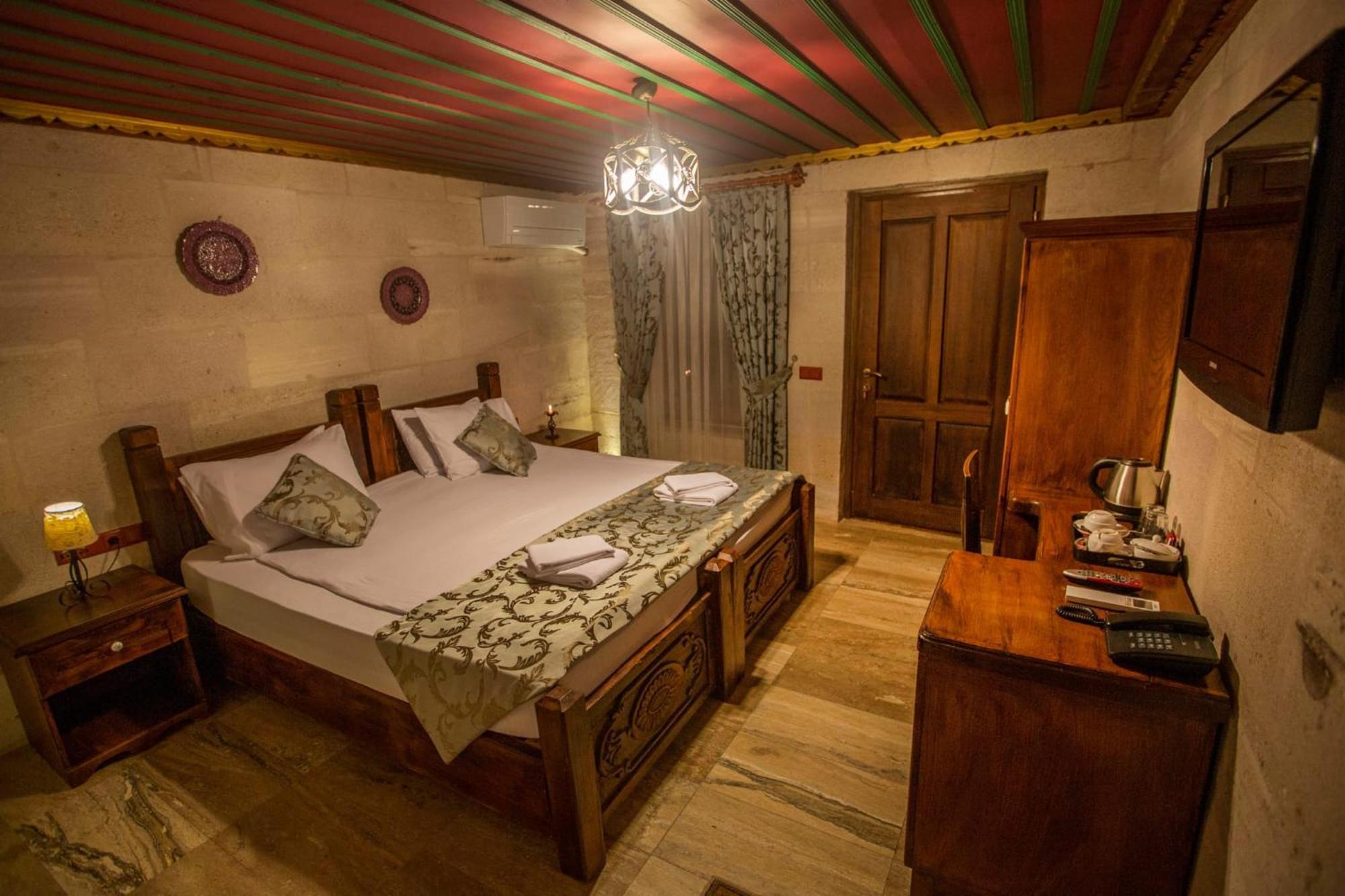Hermes Cave Hotel Ючхисар Екстериор снимка