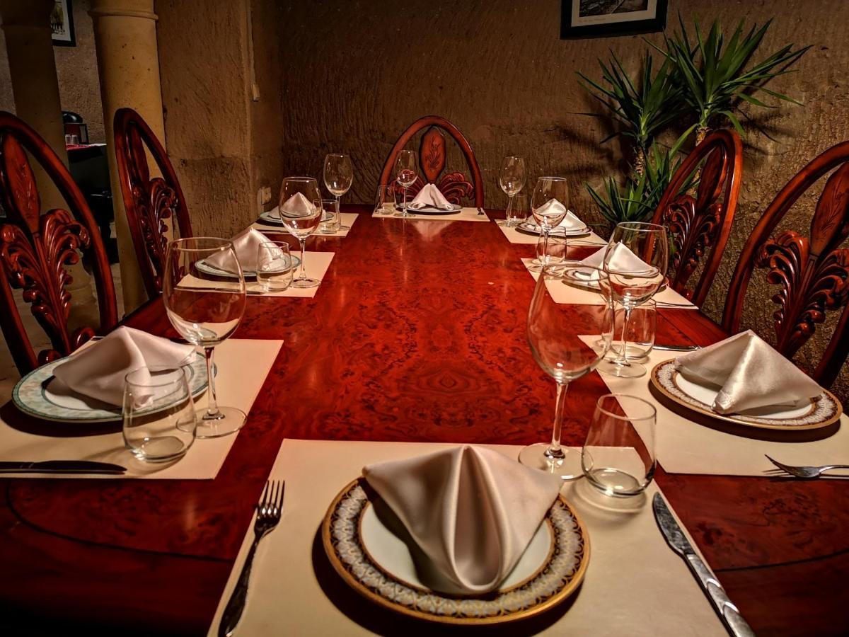 Hermes Cave Hotel Ючхисар Екстериор снимка